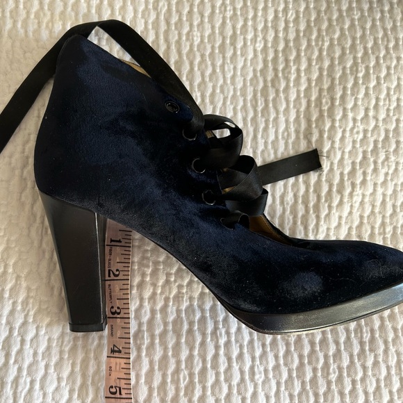 Yves Saint Laurent Black Velvet Shoes - Picture 2 of 7